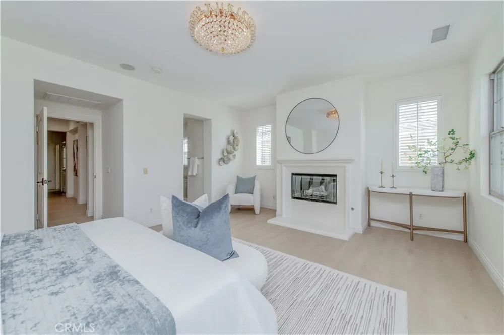 83 Twin Gables Irvine, CA 92620