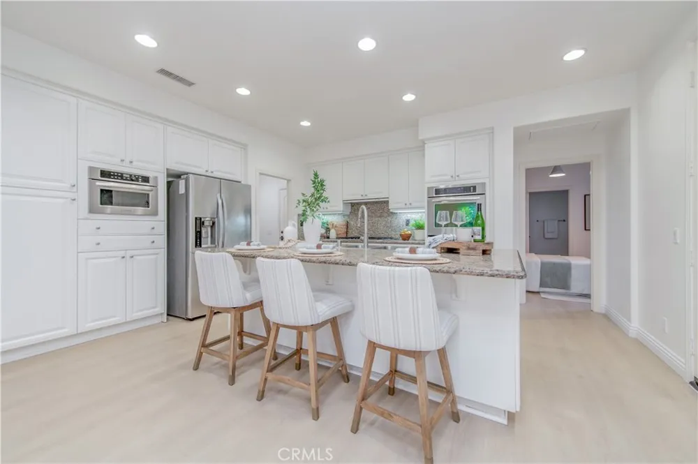 83 Twin Gables Irvine, CA 92620