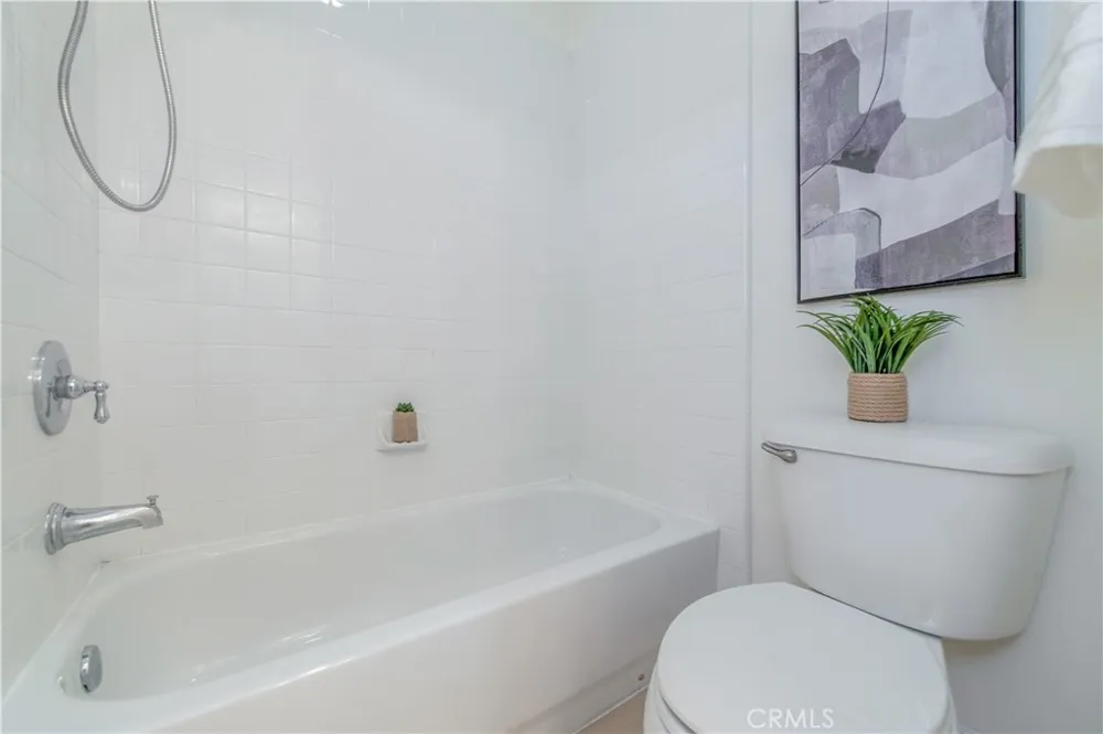 83 Twin Gables Irvine, CA 92620