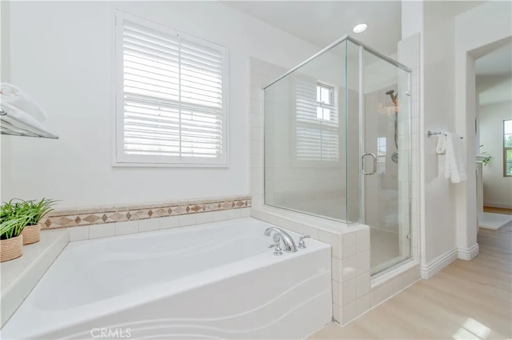 83 Twin Gables Irvine, CA 92620