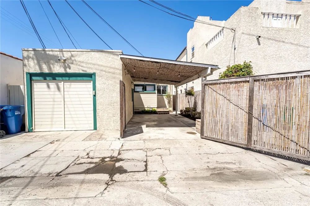 206 La Verne Long Beach, CA 90803