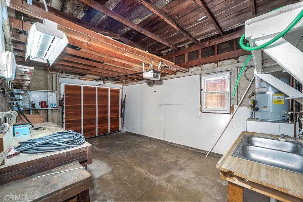 206 La Verne Long Beach, CA 90803