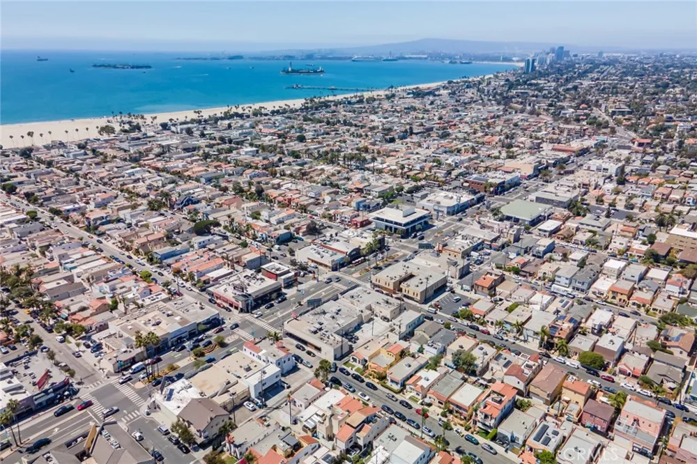 206 La Verne Long Beach, CA 90803
