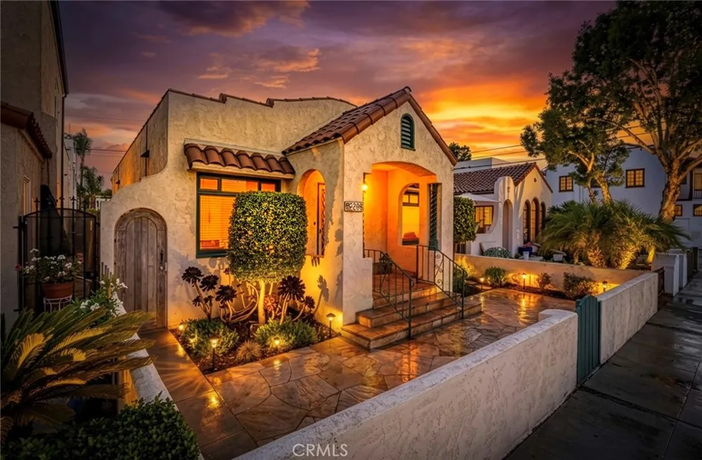 206 La Verne Long Beach, CA 90803