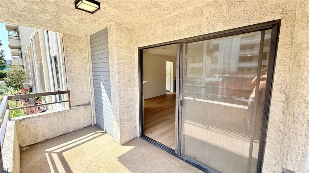 225 Rose Street #104 Burbank, CA 91505