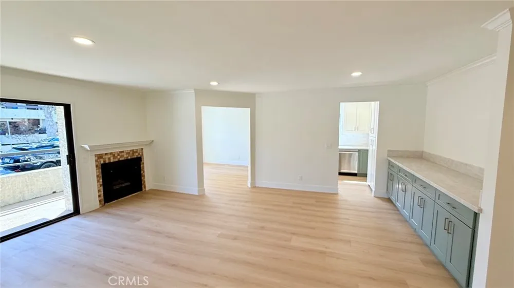 225 Rose Street #104 Burbank, CA 91505