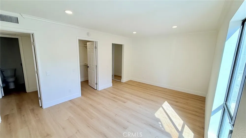 225 Rose Street #104 Burbank, CA 91505