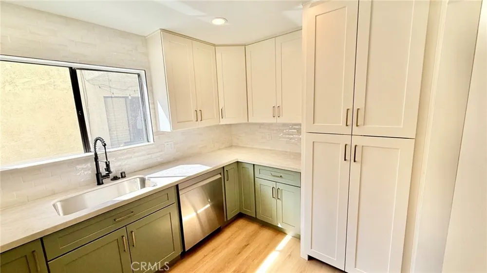 225 Rose Street #104 Burbank, CA 91505