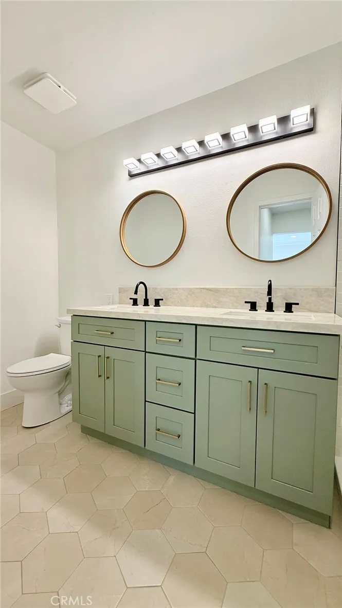 225 Rose Street #104 Burbank, CA 91505