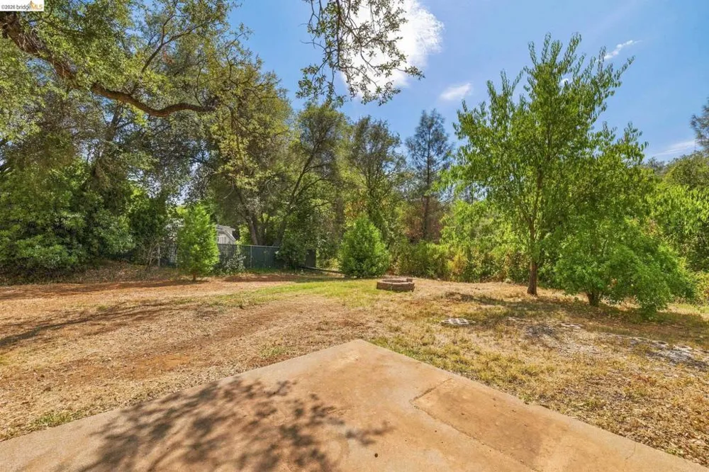 18948 North Drive Jamestown, CA 95327