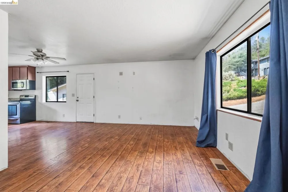 18948 North Drive Jamestown, CA 95327