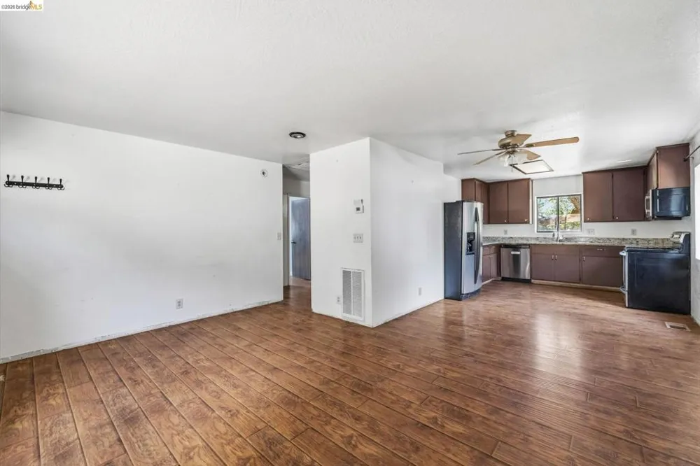 18948 North Drive Jamestown, CA 95327