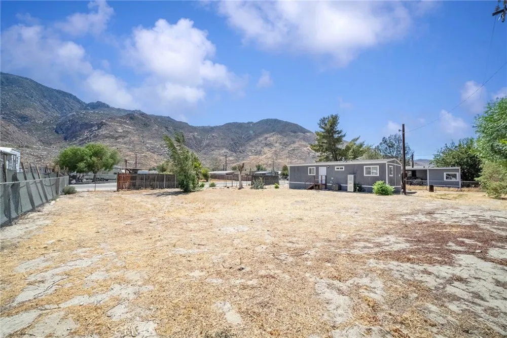 Esperanza Cabazon, CA 92230