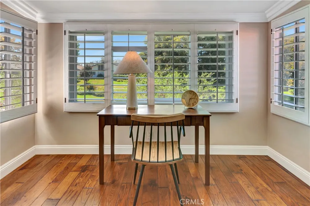 427 Vista Flora Newport Beach, CA 92660
