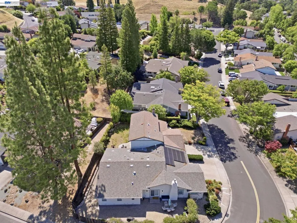 2122 Wilmington Drive Walnut Creek, CA 94596