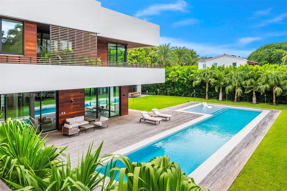 9860 NE 5th Ave Rd Miami Shores, FL 33138