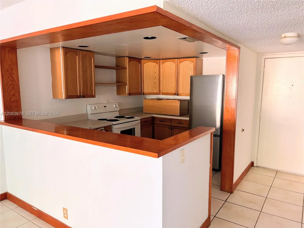 20860 San Simeon Way #303-6 Miami, FL 33179
