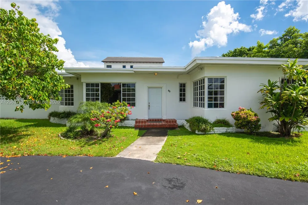 85 S Hibiscus Dr Miami Beach, FL 33139