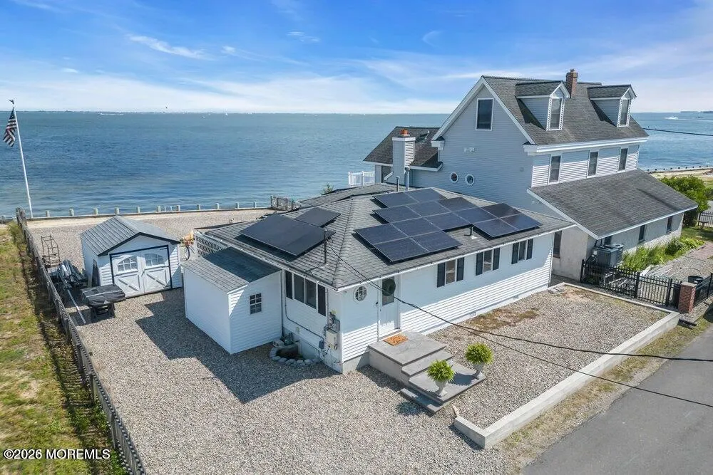 4 Pirate Drive Waretown, NJ 08758