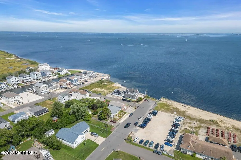 4 Pirate Drive Waretown, NJ 08758