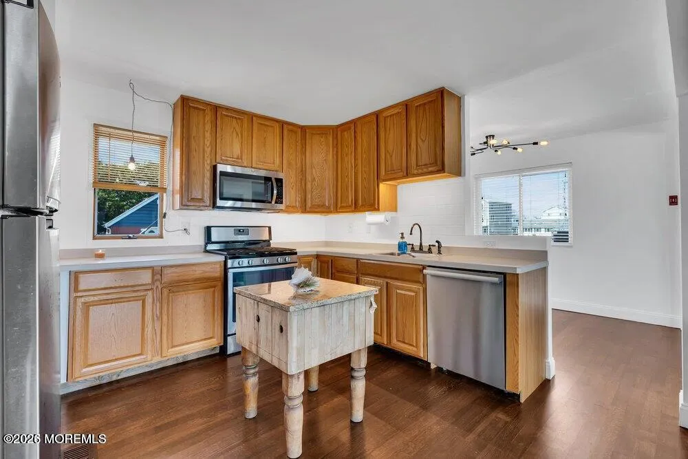 4 Pirate Drive Waretown, NJ 08758