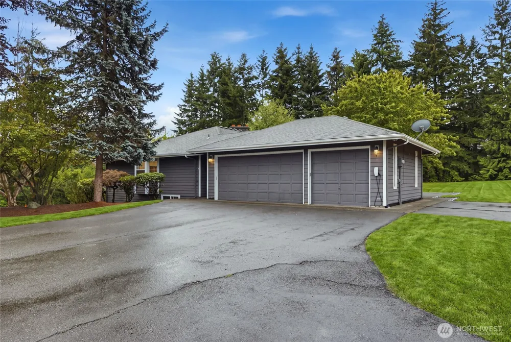 22525 141st Avenue SE Kent, WA 98042