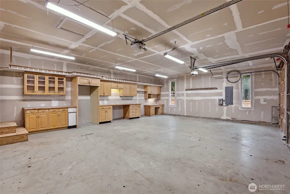22525 141st Avenue SE Kent, WA 98042