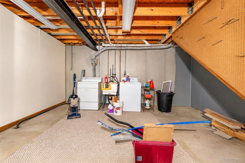 5451 Fleming Road Howell Township, MI 48836