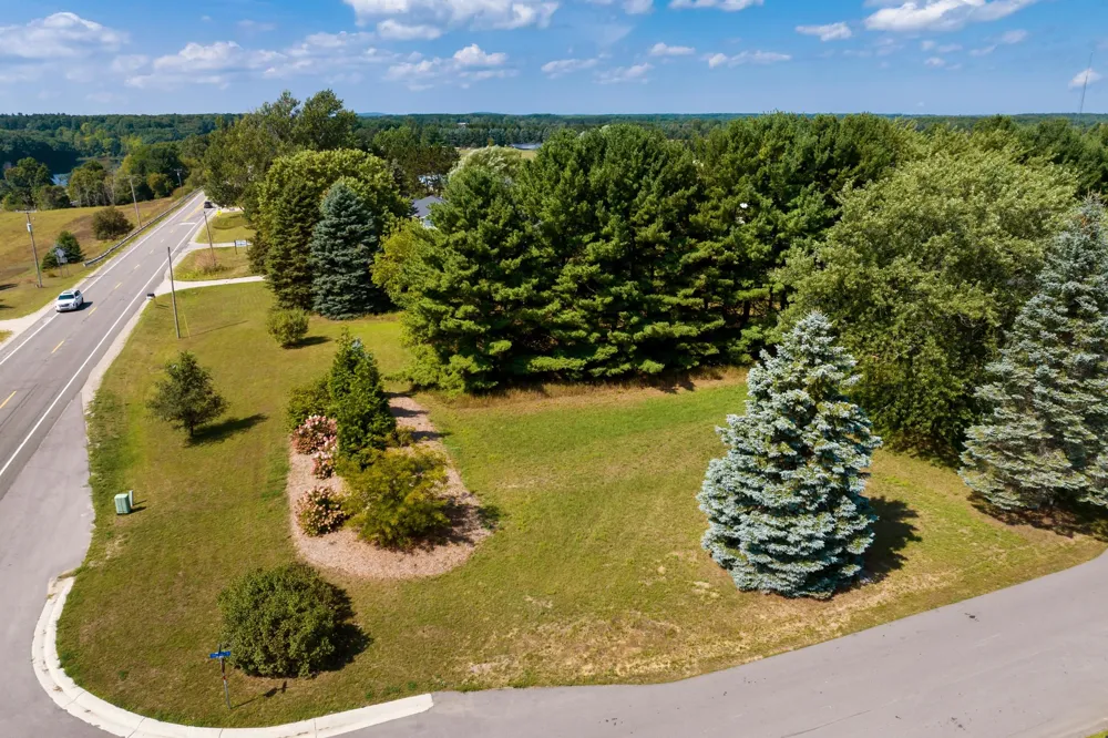 4029 Center Farm Lane Long Lake Township, MI 49685