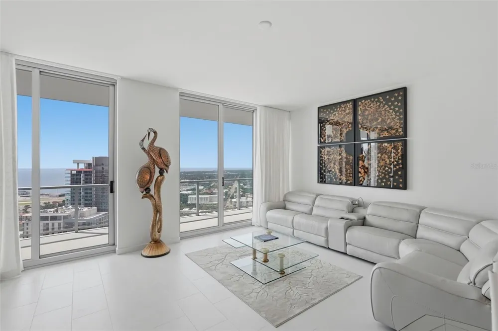 400 CENTRAL AVENUE #3306 St Petersburg, FL 33701