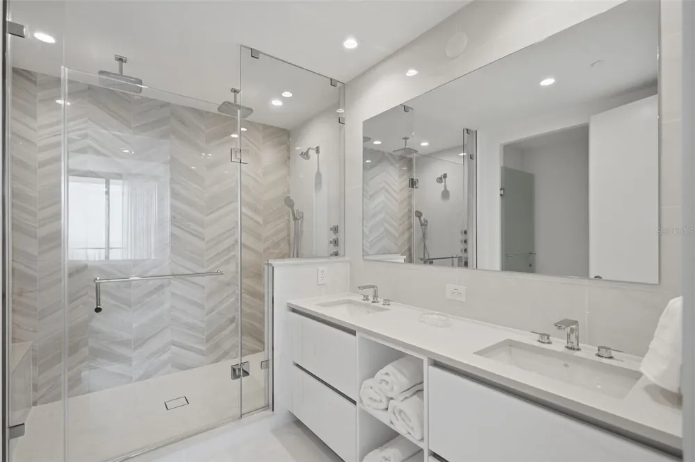 400 CENTRAL AVENUE #3306 St Petersburg, FL 33701