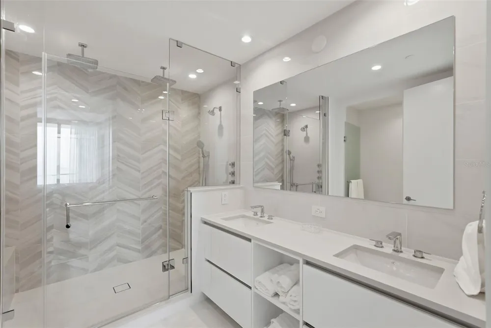 400 CENTRAL AVENUE #3306 St Petersburg, FL 33701