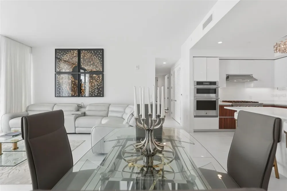 400 CENTRAL AVENUE #3306 St Petersburg, FL 33701