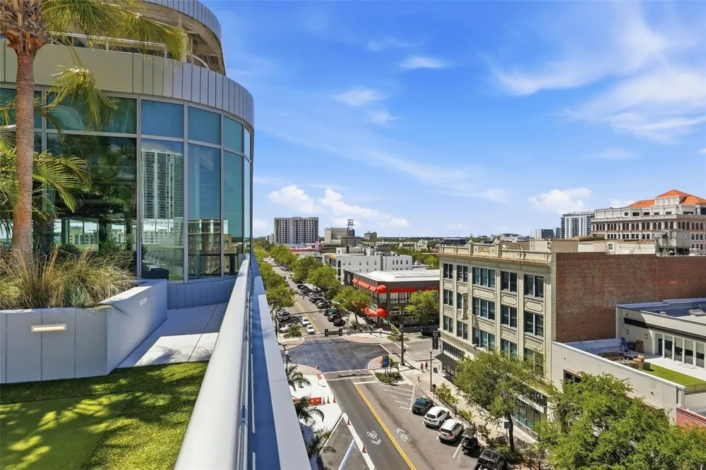 400 CENTRAL AVENUE #3306 St Petersburg, FL 33701