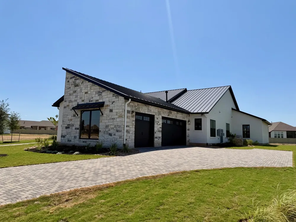 117 La Ventana Drive Liberty Hill, TX 78642