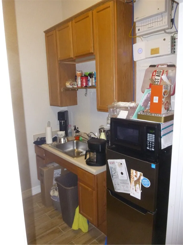 15901 Central Commerce Drive #401 Pflugerville, TX 78660