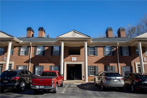 425 E Crossville Road #205