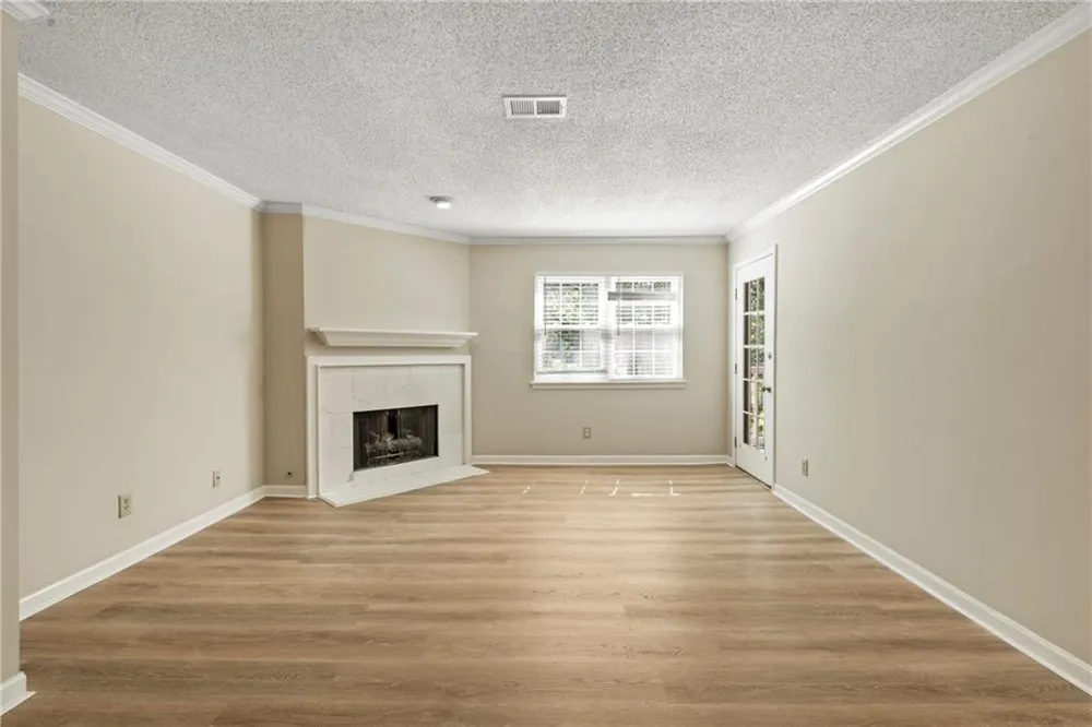 611 Barrington Hills Drive Sandy Springs, GA 30350
