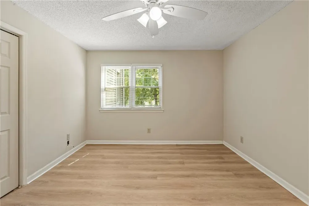 611 Barrington Hills Drive Sandy Springs, GA 30350