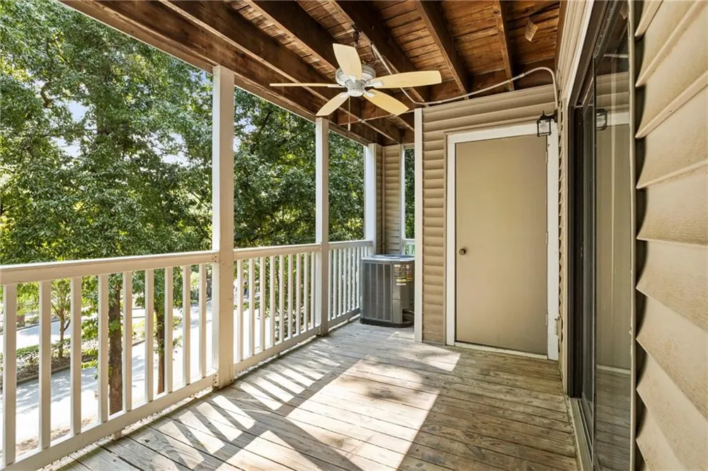611 Barrington Hills Drive Sandy Springs, GA 30350