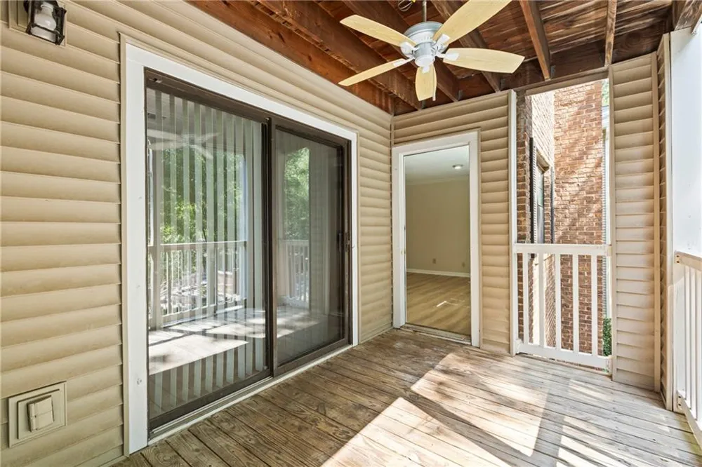 611 Barrington Hills Drive Sandy Springs, GA 30350