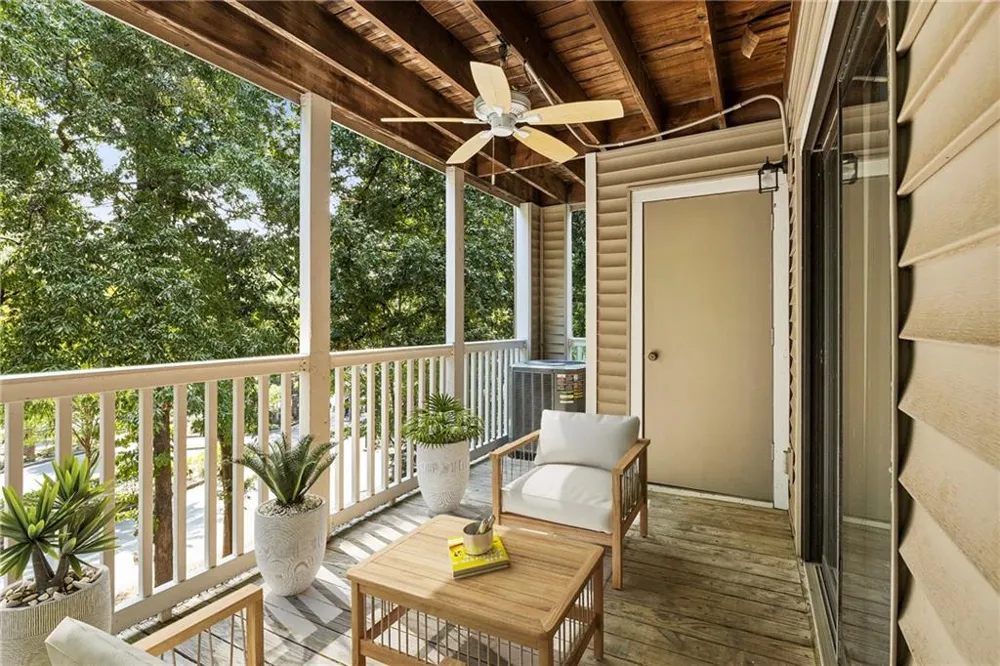 611 Barrington Hills Drive Sandy Springs, GA 30350