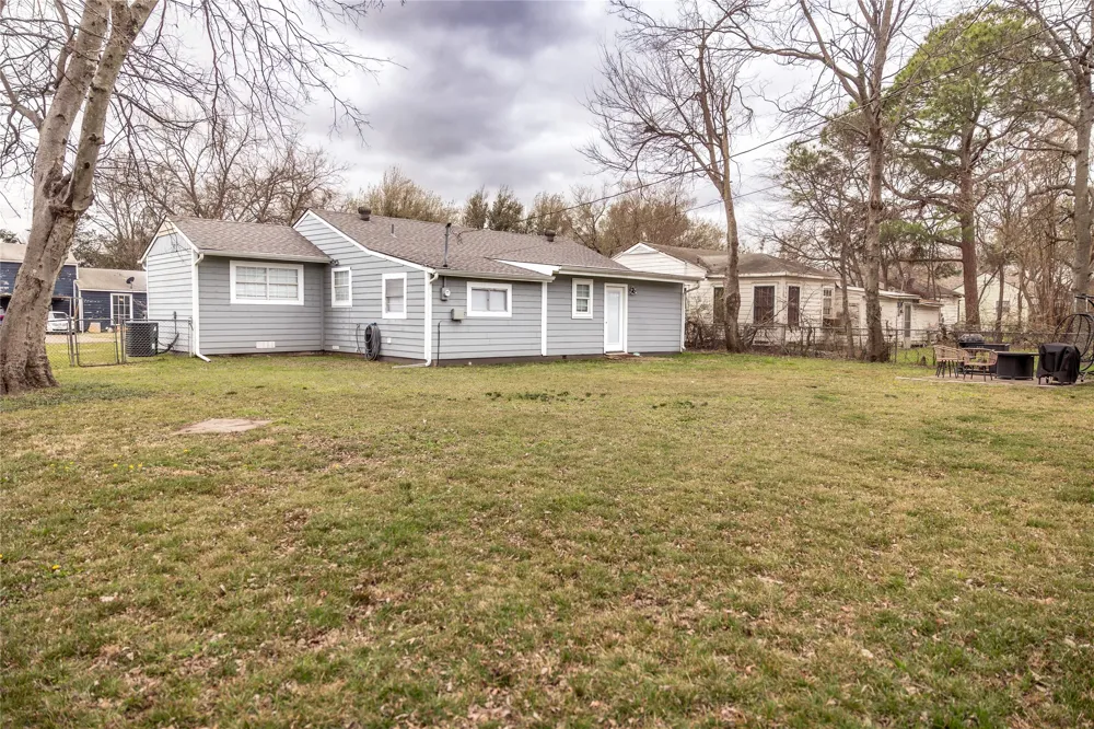 257 Graham Avenue Bonham, TX 75418