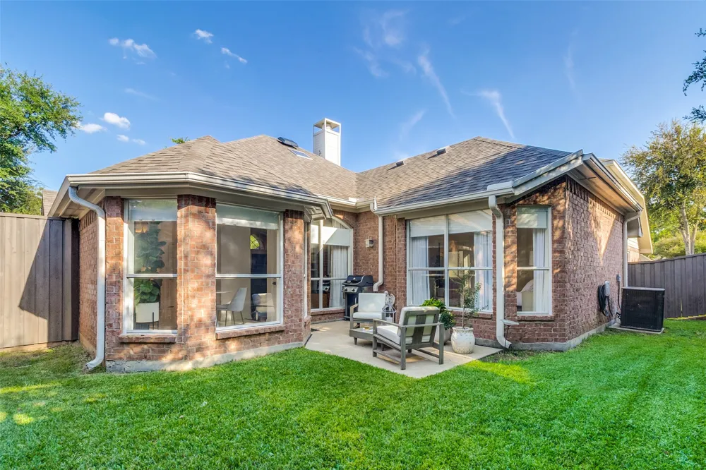 18637 Tall Oak Drive Dallas, TX 75287