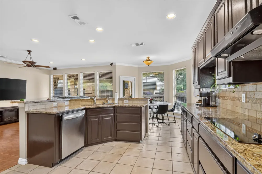 901 Brittany Drive Lewisville, TX 75067