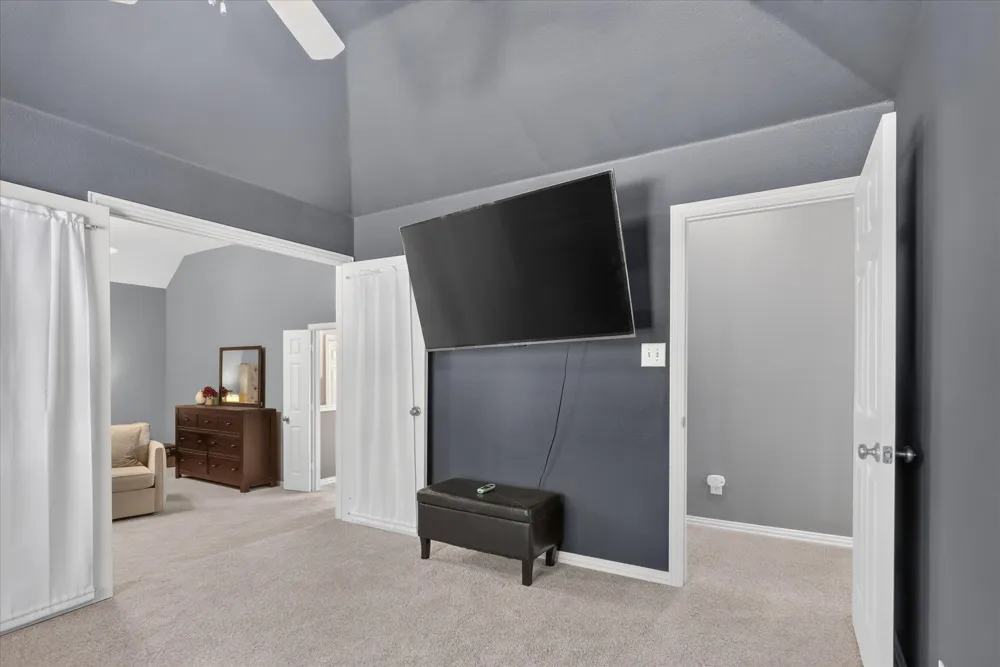 901 Brittany Drive Lewisville, TX 75067