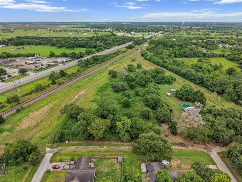 22nd St Santa Fe, TX 77510