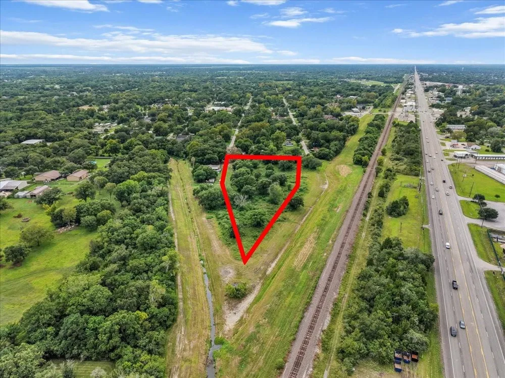 22nd St Santa Fe, TX 77510