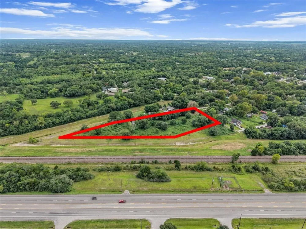 22nd St Santa Fe, TX 77510