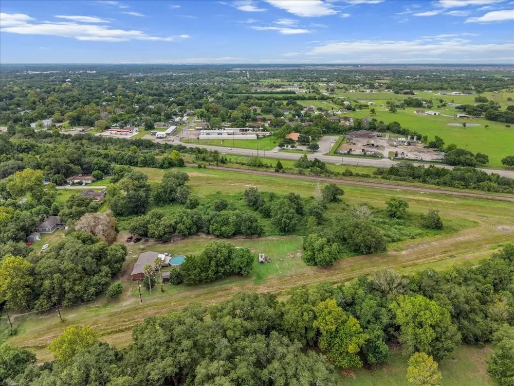 22nd St Santa Fe, TX 77510